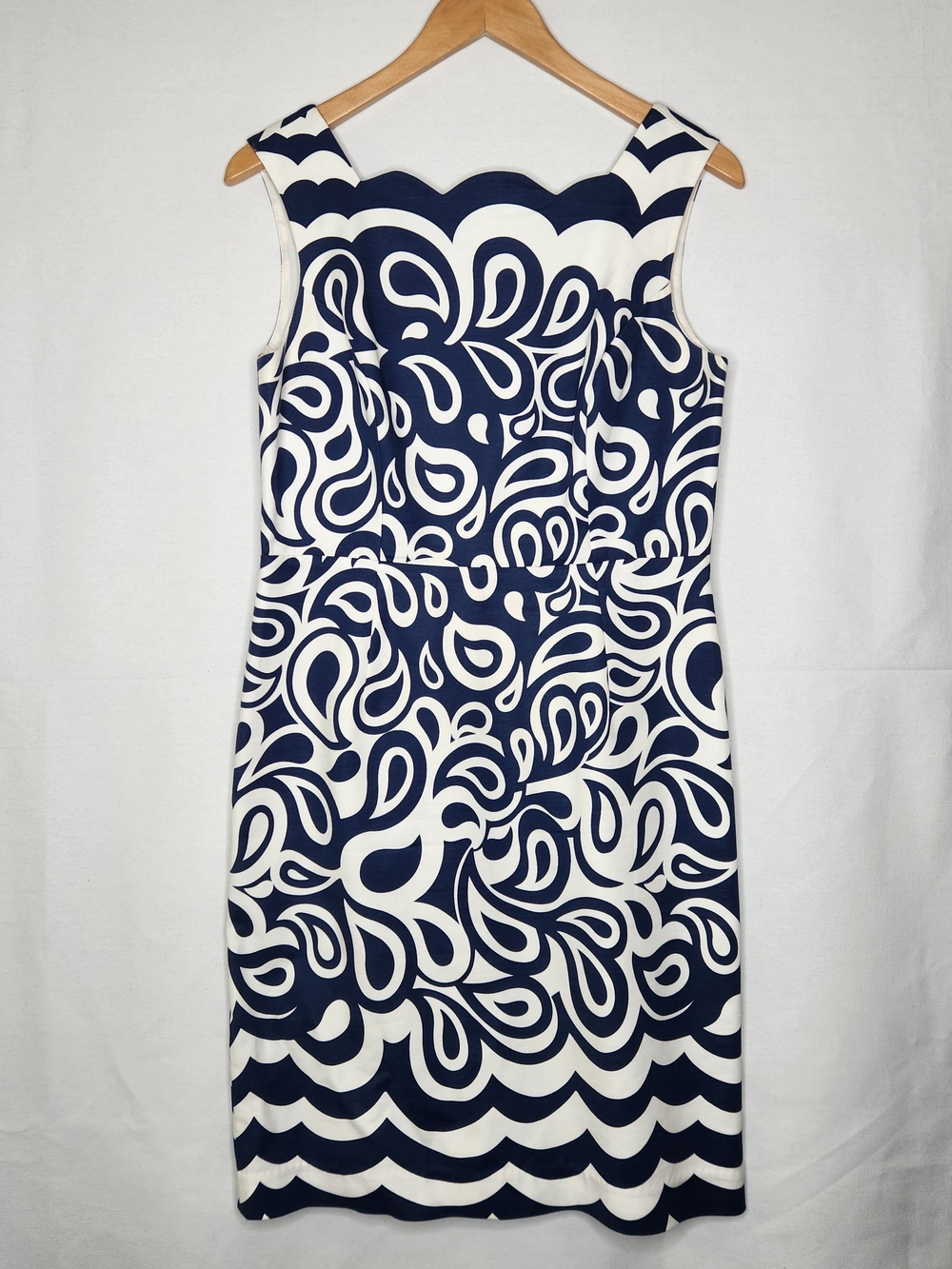 Navy & White Sleeveless Patterned Sheath Dress